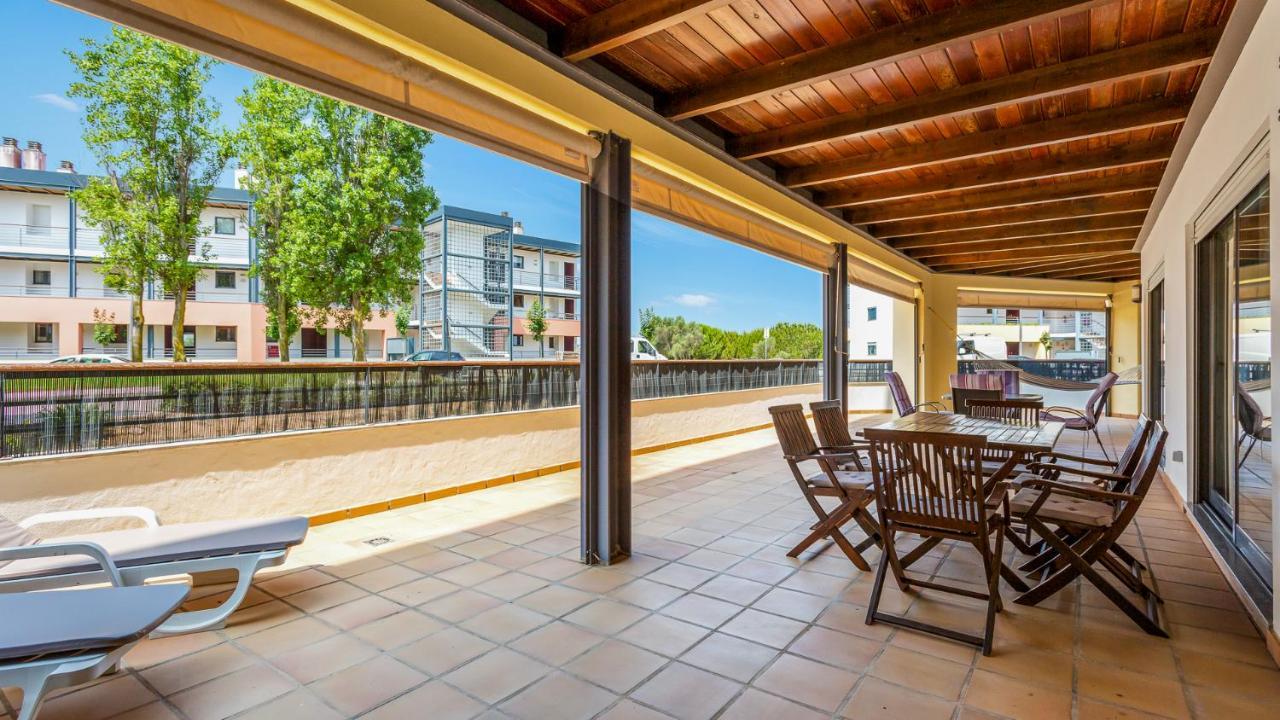 Wonderful Flat W/ Big Patio By Lovelystay 拉哥斯 外观 照片