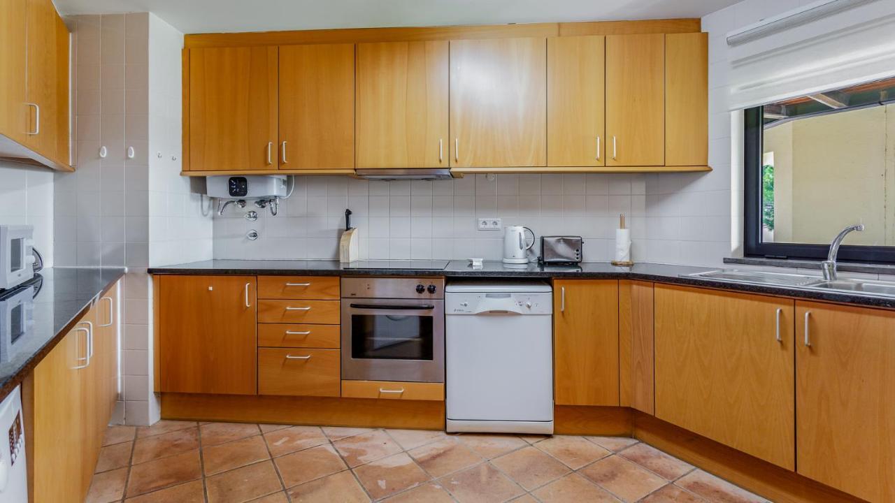 Wonderful Flat W/ Big Patio By Lovelystay 拉哥斯 外观 照片